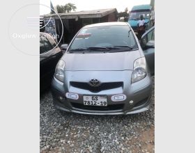  2010 Toyota Vitz 4 Plugs