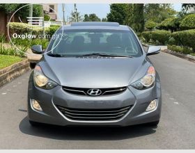  Hyundai Elantra Limited  2012