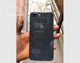  iPhone 8 Plus 64