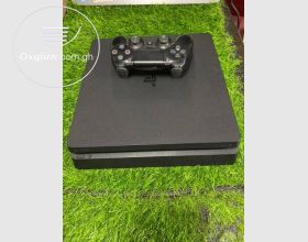  PlayStation 4pro 1TB and PlayStation 4slim