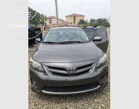  Toyota corolla sports 2013