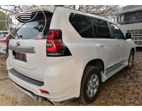 *2022 Model Toyota Land Cruiser Prado* Unregistered Cleared in May 2024