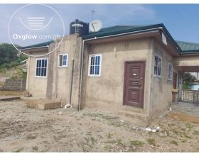 2 Bedrooms House