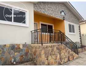2 Bedrooms House