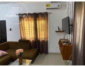 2 Bedrooms House