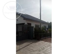 2 Bedrooms House