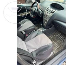 2008 Toyota yaris