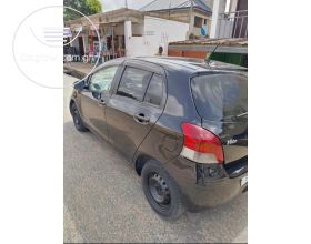 2010 Toyota vitz 4 plugs