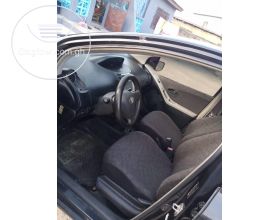 2010 TOYOTA VITZ