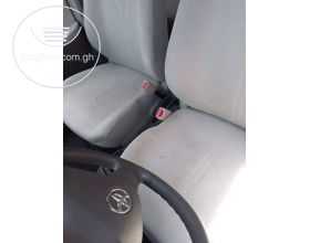 2010 Toyota vitz