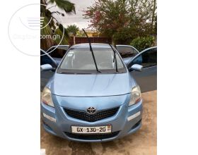 2010 TOYOTA YARIS