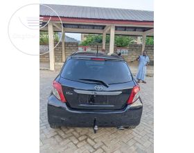 2012 Toyota Vitz 3 Plugs