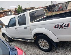 2013 NISSAN HARDBODY PICKUP