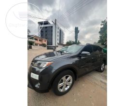 2015 Model Toyota Rav4 XLE Registered 2022 Fully loaded but Key Start