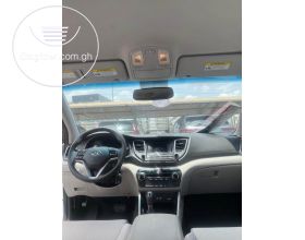 2017 Hyundai Tucson SE model