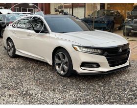 2018 Honda Accord Touring Fullest Option