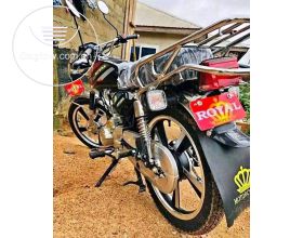 2023 125 royal motorbike
