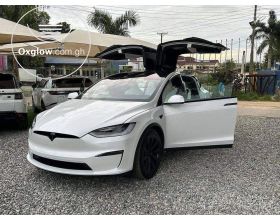 2023 Tesla xplaid