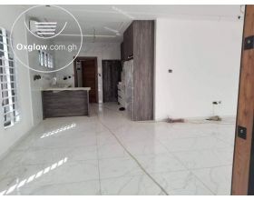 3 Bedrooms Apartment