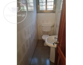 3 Bedrooms Apartment