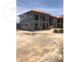 3 Bedrooms Apartment