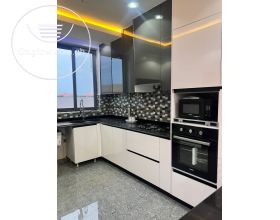 3 Bedrooms House