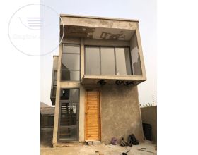 3 Bedrooms House