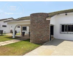 3 Bedrooms House