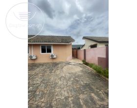 3 Bedrooms House