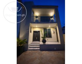 3 Bedrooms House