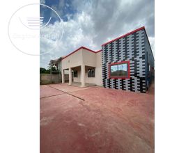 3 Bedrooms House