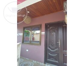 3 Bedrooms House