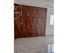 3 Bedrooms House