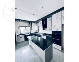 3 Bedrooms House