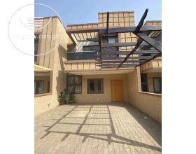 3 Bedrooms Townhouse