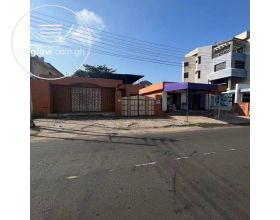 3 Bedrooms with 4 Shops