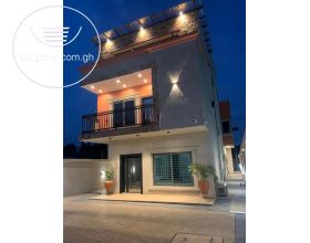 3 Storey Self Compound House.