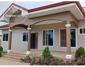 4 Bedrooms House