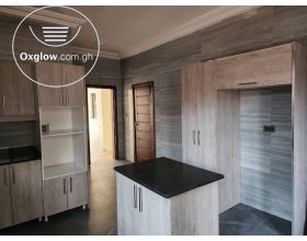 4 Bedrooms House