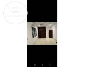 4 Bedrooms House