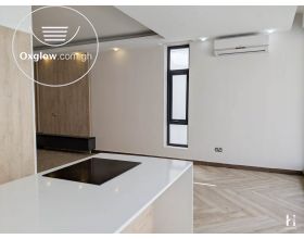4 Bedrooms House