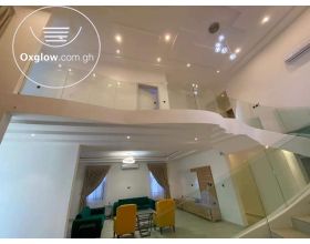 4 Bedrooms House