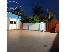 4 Bedrooms House