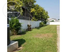 4 Bedrooms House