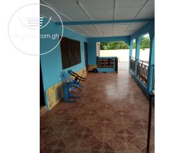 4 Bedrooms House
