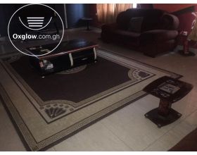 5 Bedrooms House