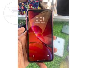 Apple iPhone XR 64Gb