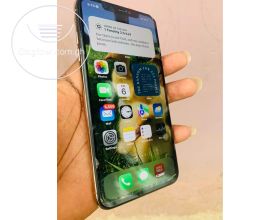 Apple iPhone XS Max 64Gb
