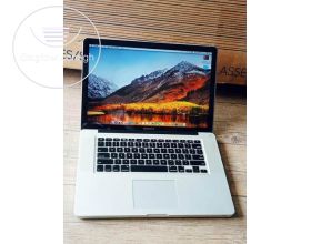 Apple MacBook Pro 13" Core i5 Laptop