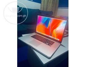 Apple MacBook Pro Core i7 Laptop